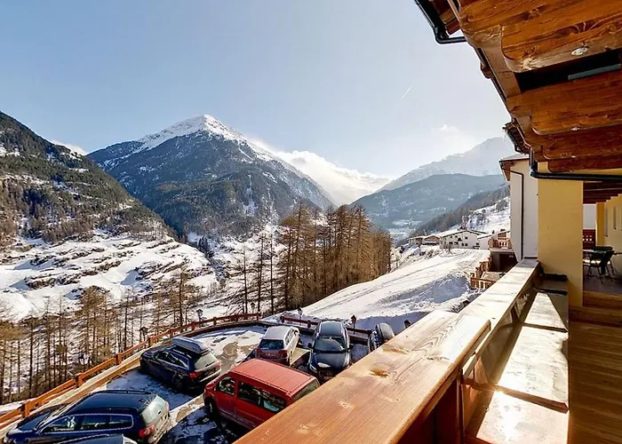 Bruno - In - Out Hotel 3*