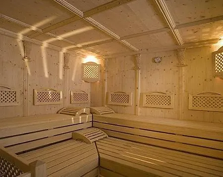 Bruno - In - Out 3* Зёльден