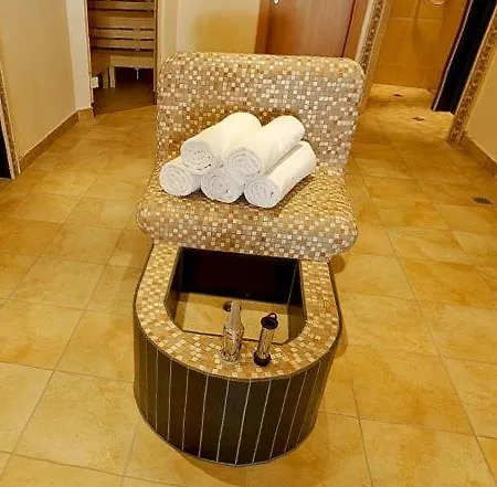 Bruno - In - Out 3* Зёльден