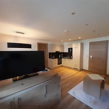 Bruno - In - Out Ξενοδοχείο 3*