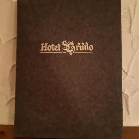 Bruno - In - Out ゼルデン