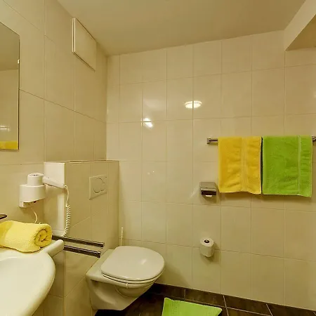 Hotel Bruno - In - Out Sölden