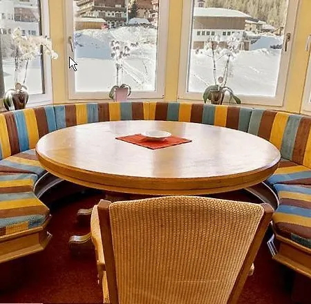 Bruno - In - Out ゼルデン