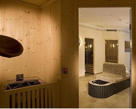 Hotel Bruno - In - Out Sölden