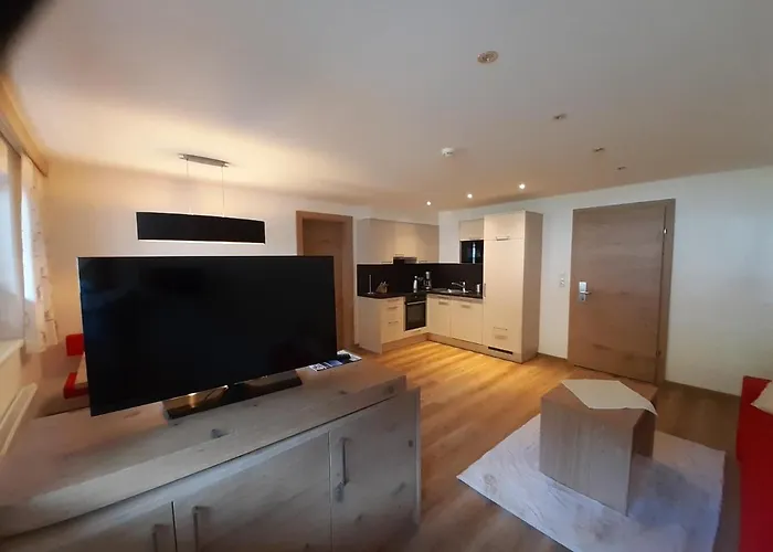 Bruno - In - Out Hotel 3*