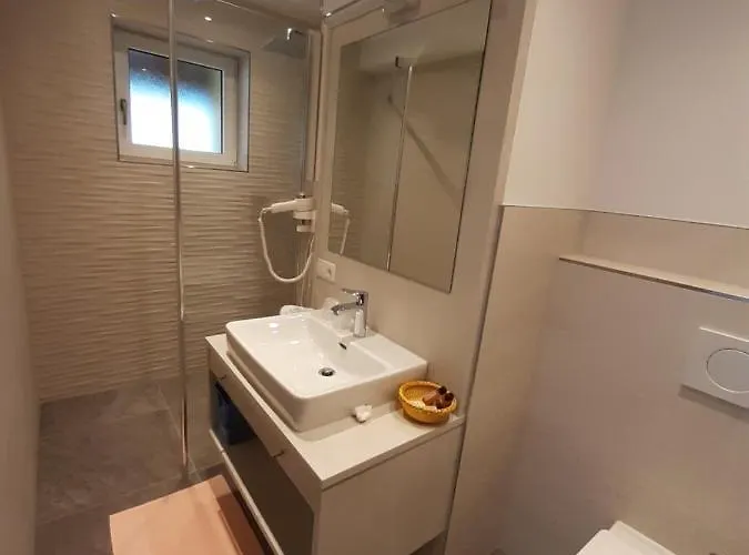 Bruno - In - Out 酒店