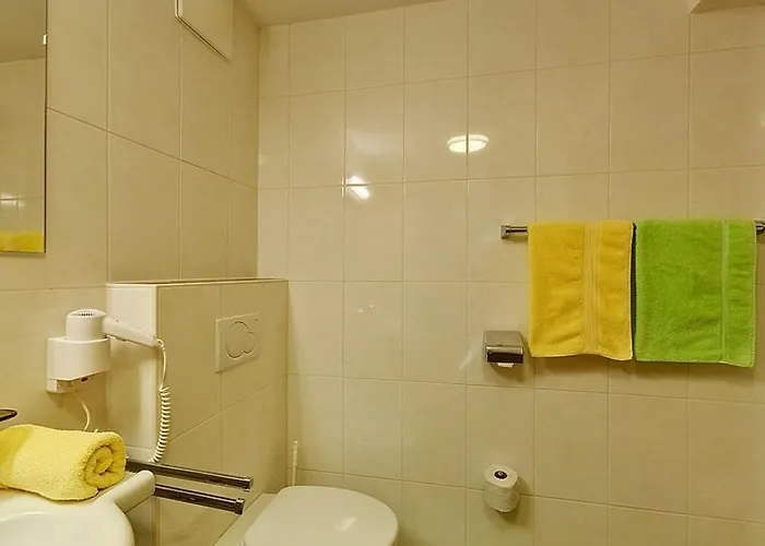 Отель Bruno - In - Out Зёльден