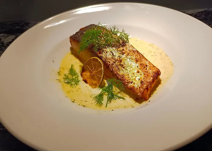 Bruno - In - Out Отель