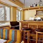 Bruno Hotel