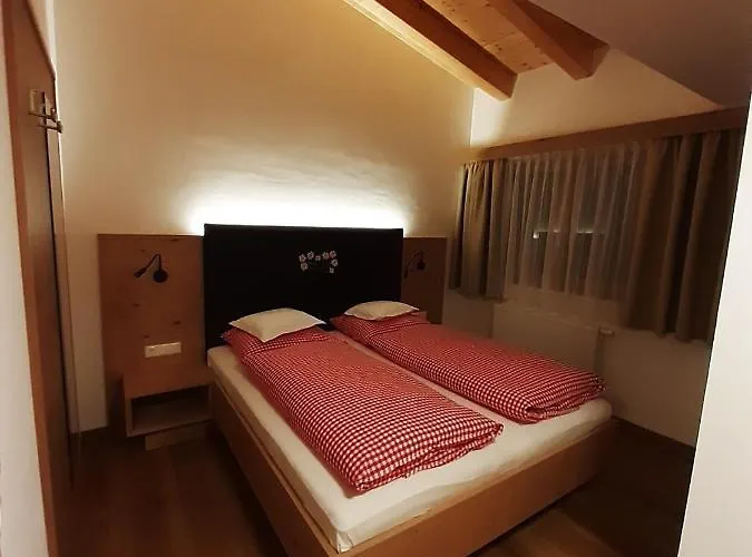 Bruno - In - Out Hotel 3*